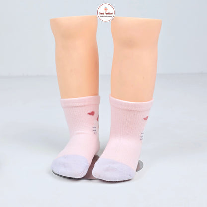 IMPORTED Good Quality & Fabrics Socks With unique pattern