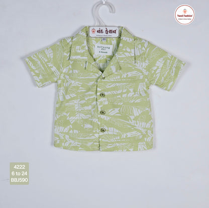 Parrot and white printed soft cotton fabric shirt for boys