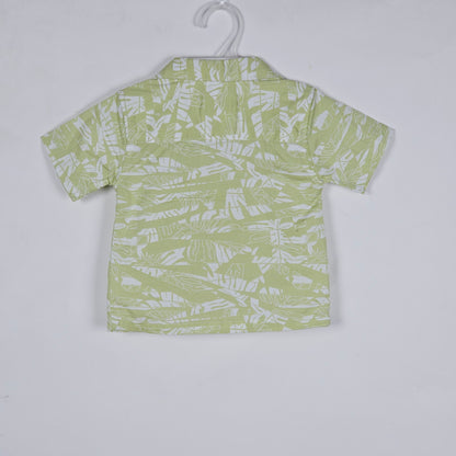 Parrot and white printed soft cotton fabric shirt for boys